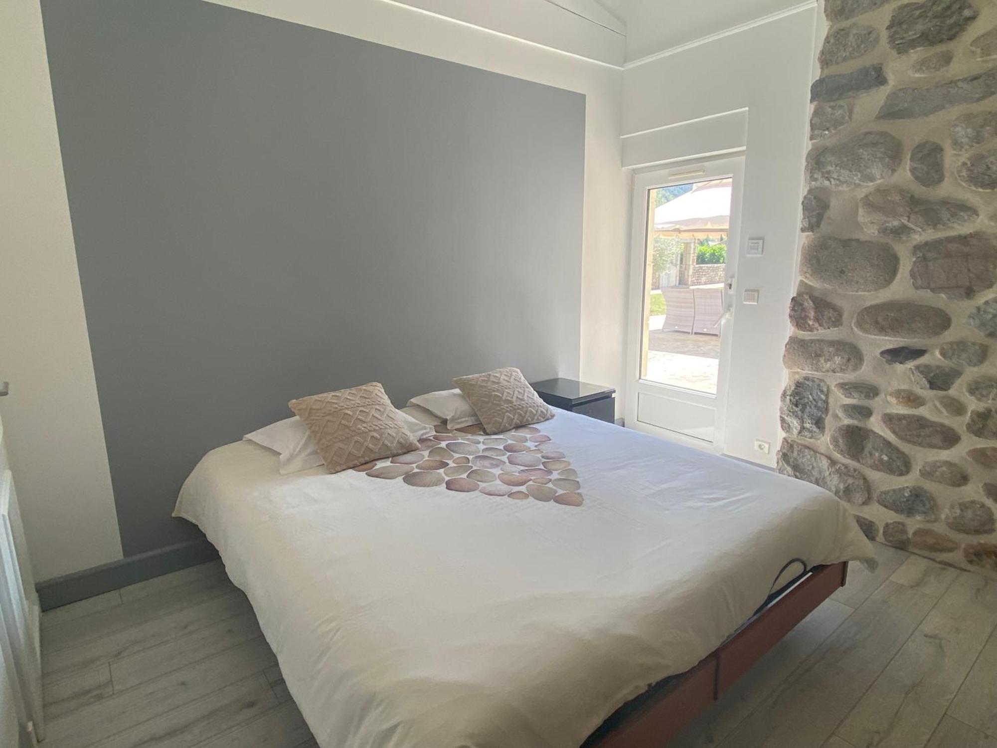 Domaine Les Buis Bed & Breakfast Saint-Fortunat-sur-Eyrieux ภายนอก รูปภาพ