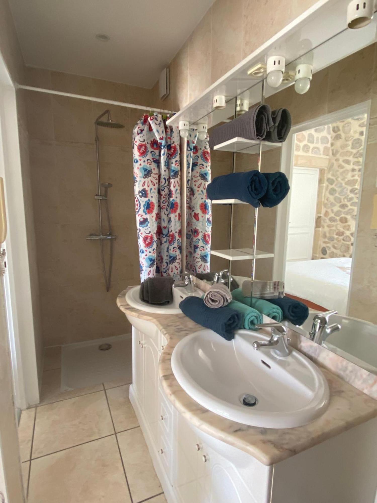 Domaine Les Buis Bed & Breakfast Saint-Fortunat-sur-Eyrieux ภายนอก รูปภาพ