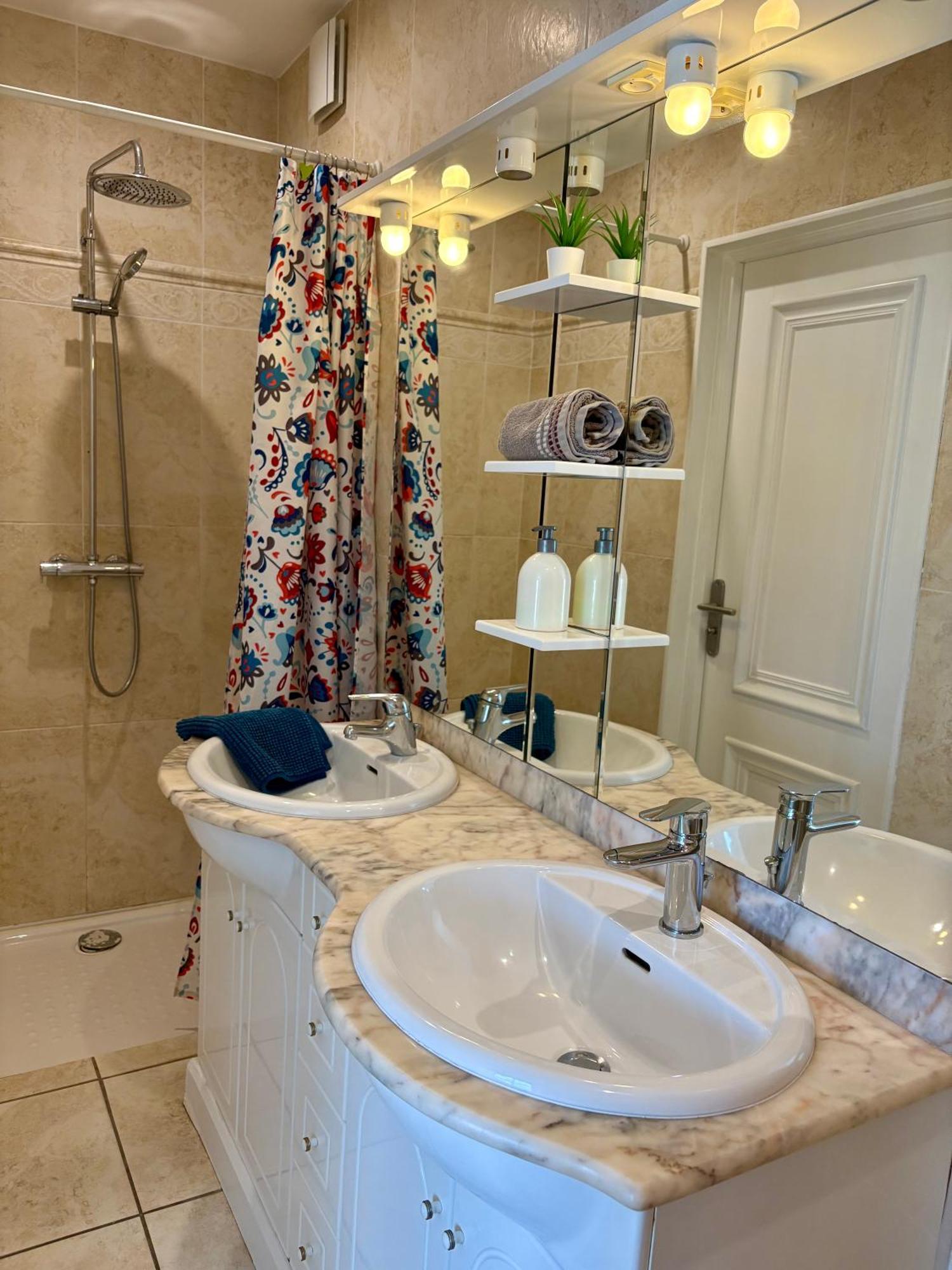Domaine Les Buis Bed & Breakfast Saint-Fortunat-sur-Eyrieux ภายนอก รูปภาพ