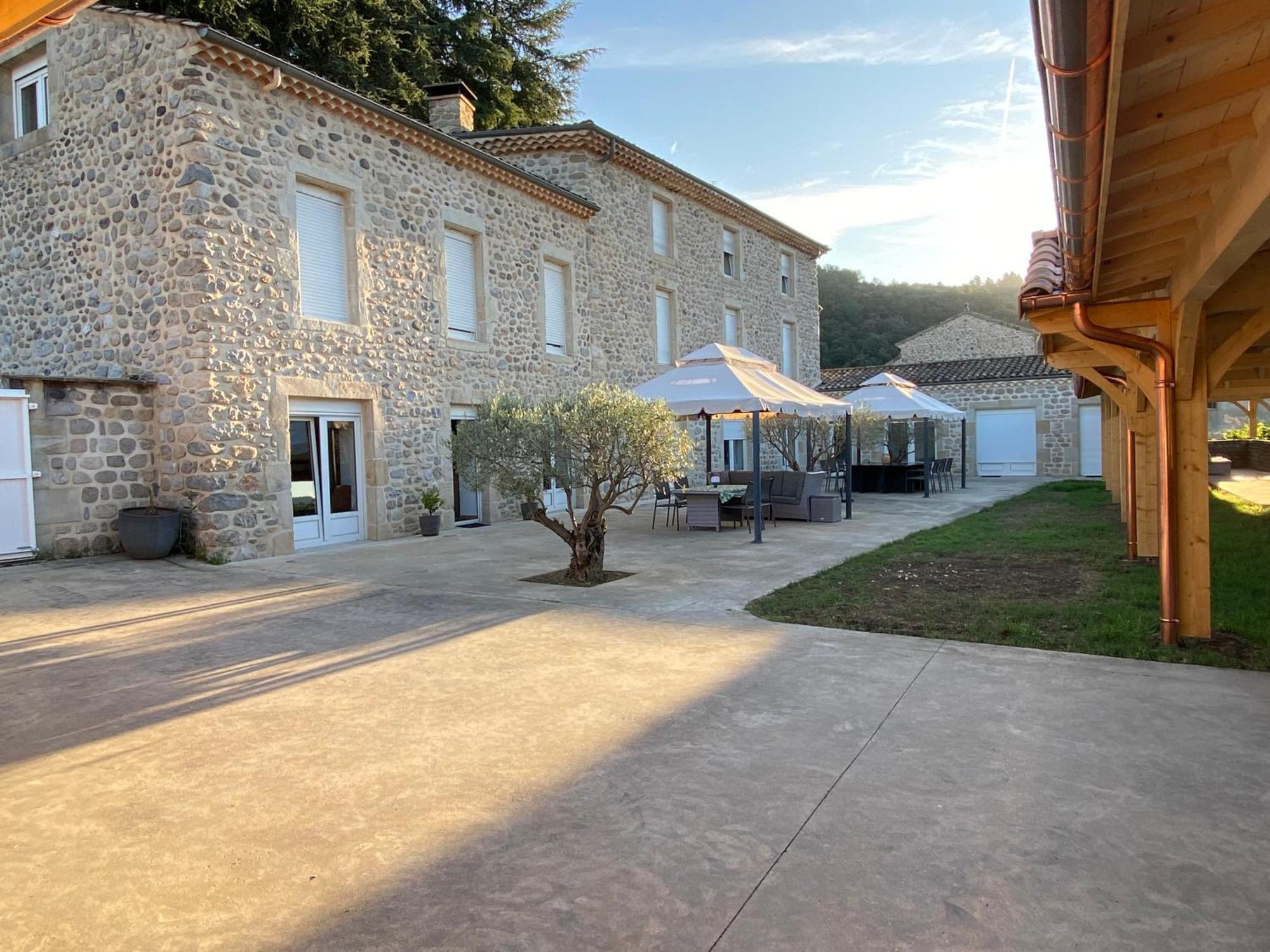 Domaine Les Buis Bed & Breakfast Saint-Fortunat-sur-Eyrieux ภายนอก รูปภาพ