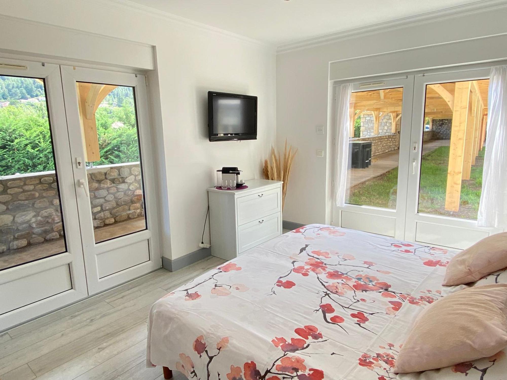 Domaine Les Buis Bed & Breakfast Saint-Fortunat-sur-Eyrieux ภายนอก รูปภาพ